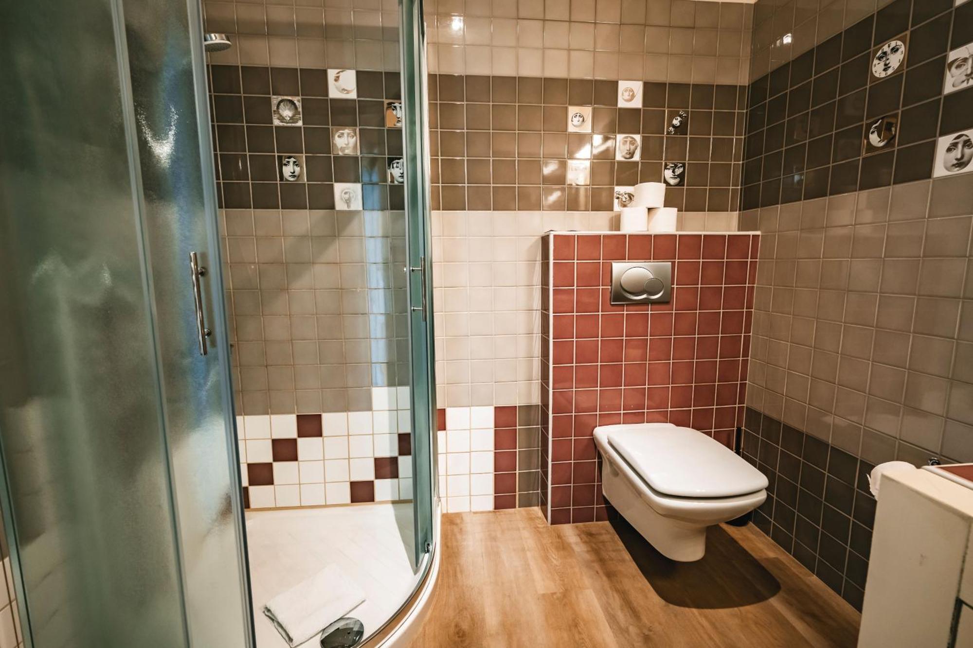 Guest House Ejga 耶塞尼采 外观 照片