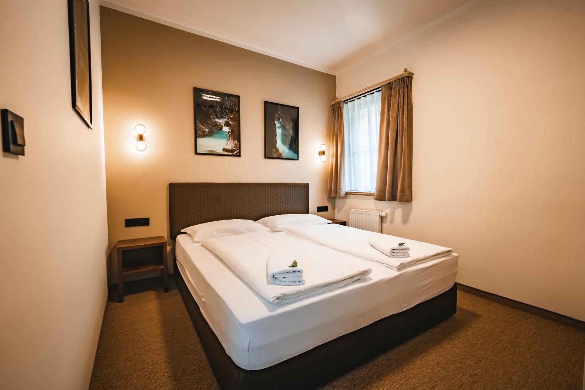 Guest House Ejga 耶塞尼采 外观 照片